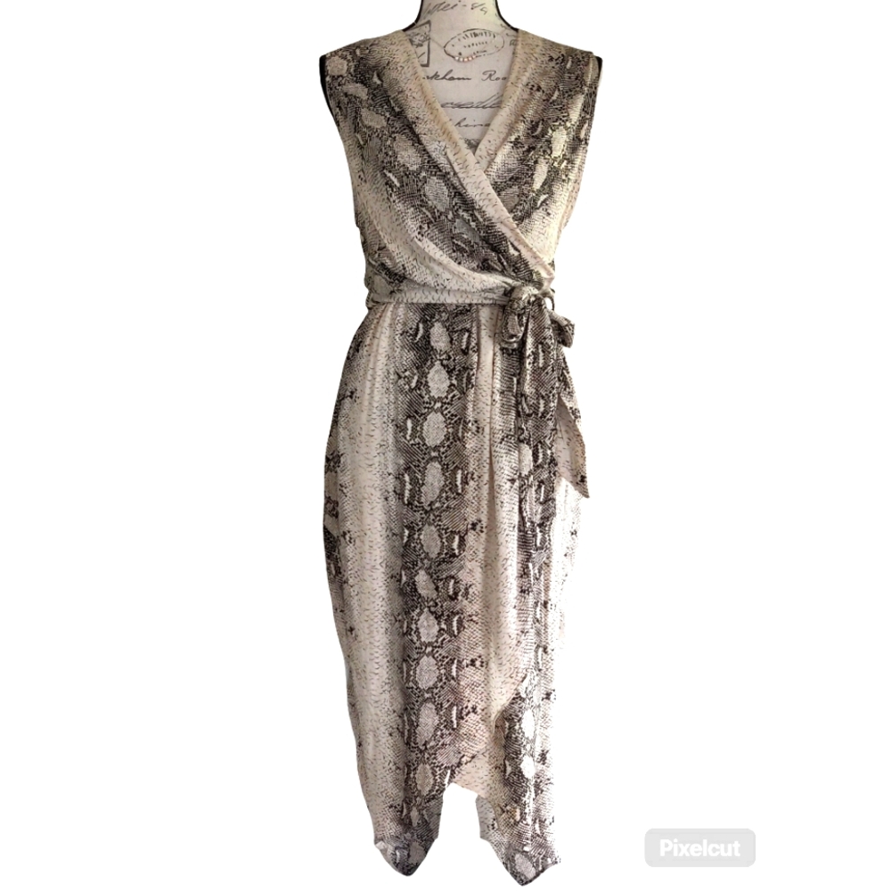 Elegant Snake Print Maxi Dress